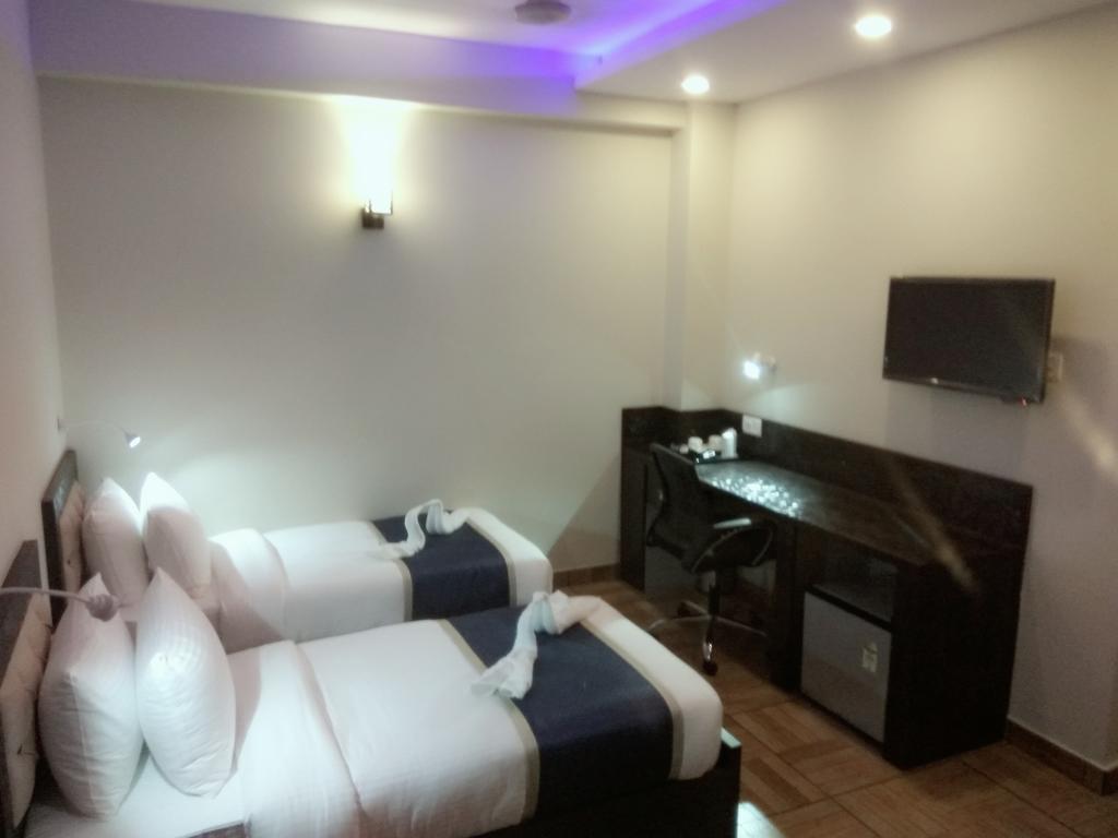 The Park Residency Hotel Greater Noida Kültér fotó