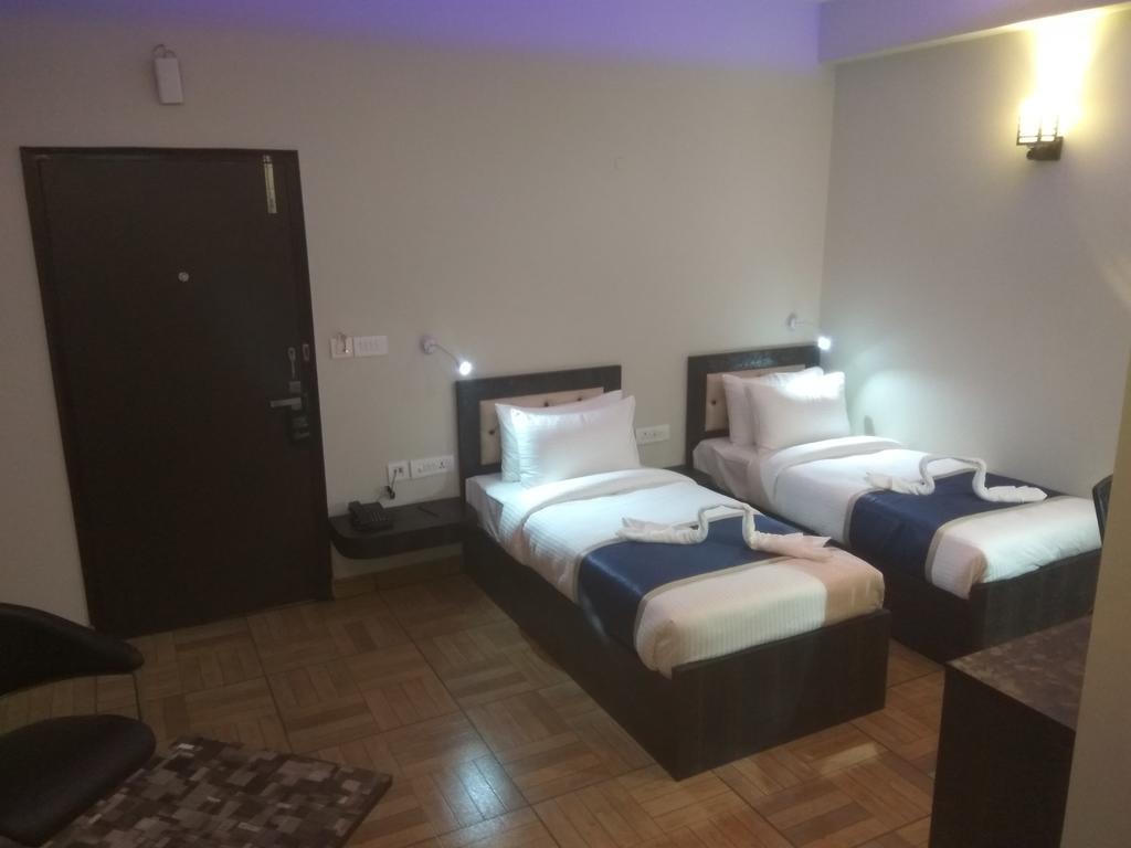 The Park Residency Hotel Greater Noida Kültér fotó