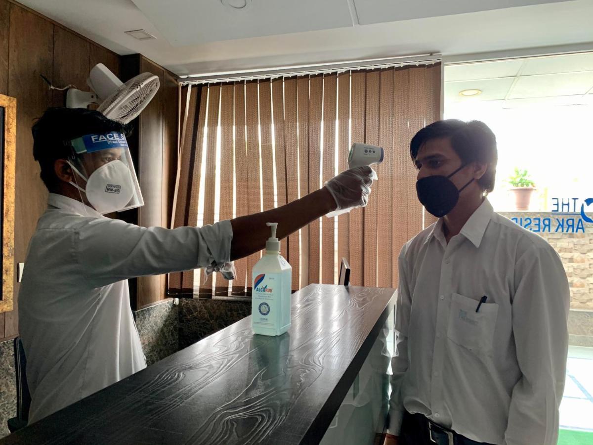 The Park Residency Hotel Greater Noida Kültér fotó