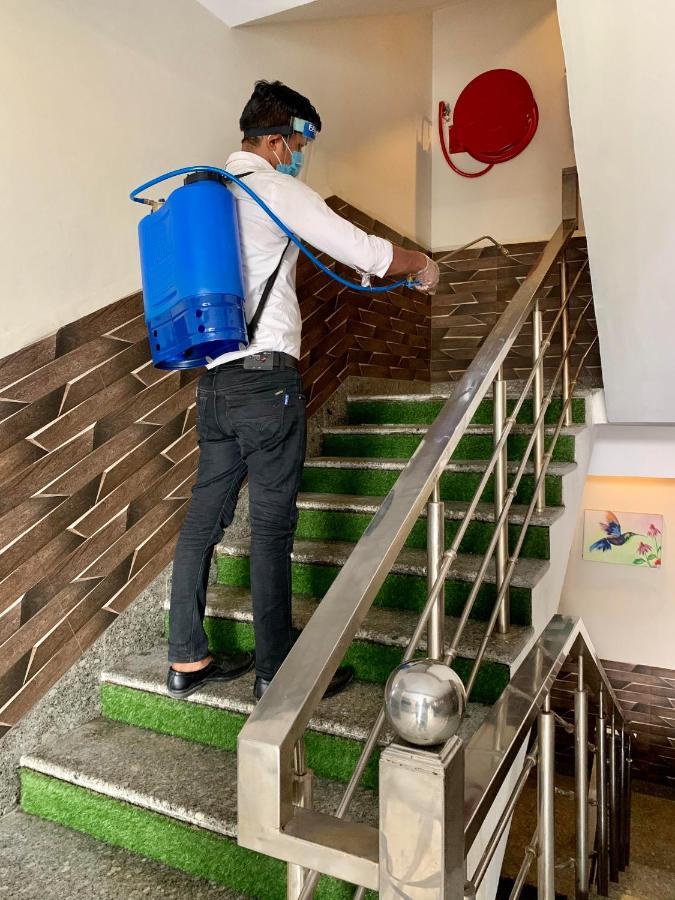 The Park Residency Hotel Greater Noida Kültér fotó